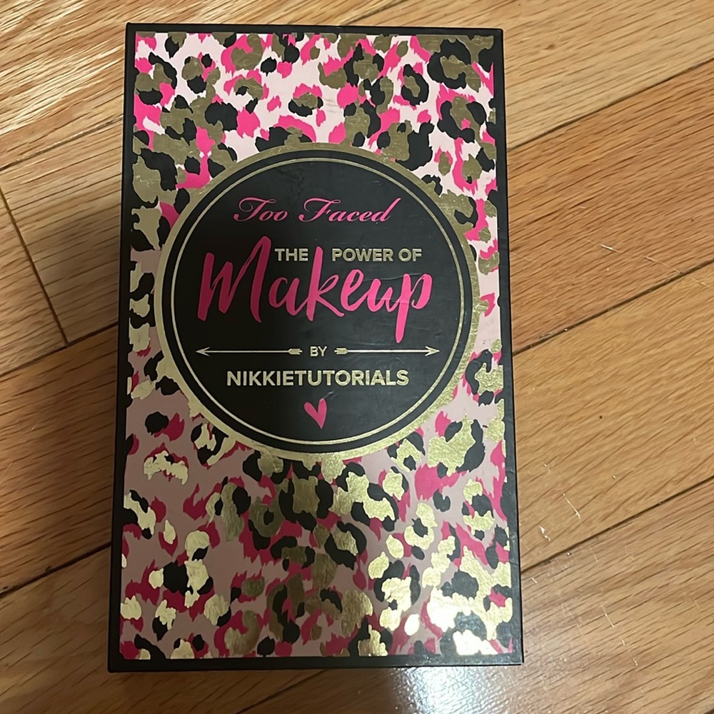 Too Faced The Power of Makeup Palette by Nikkietutorials